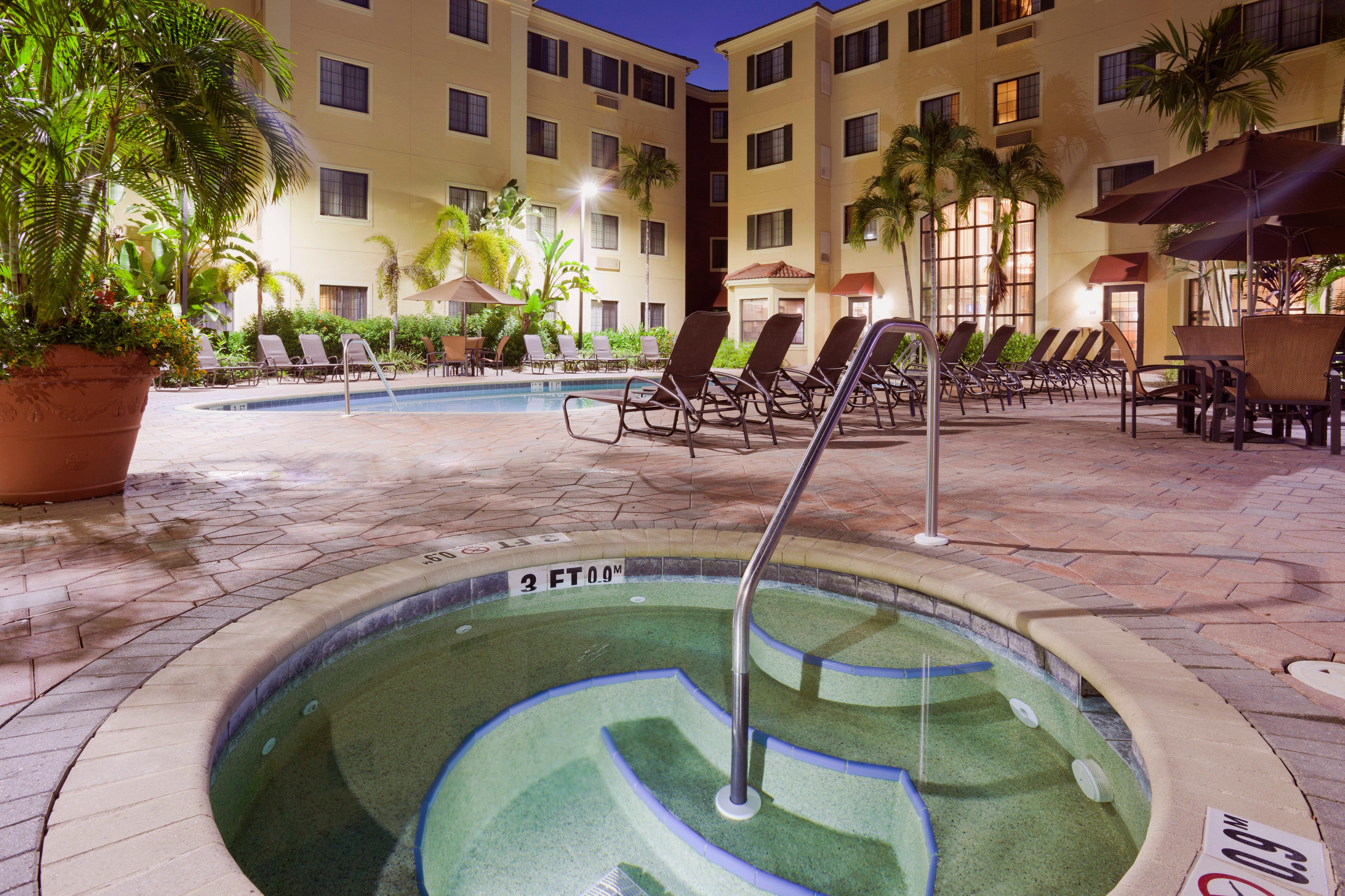 Staybridge Suites Naples - Gulf Coast, An Ihg Hotel Exterior photo